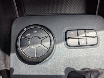 Photo 21 du bon plan FORD Ranger VUL 2.0 EcoBlue 170ch Stop&Start Super Cab XLT 4x4 BVA6 occasion à 35984 €