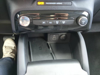 Photo 27 du bon plan FORD Kuga 2.5 Duratec 180ch Hybrid FlexiFuel Titanium Business Powershift occasion à 30990 €