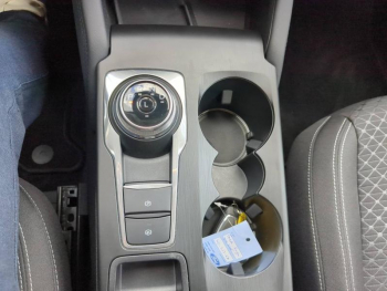 Photo 29 du bon plan FORD Kuga 2.5 Duratec 180ch Hybrid FlexiFuel Titanium Business Powershift occasion à 30990 €