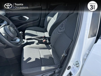 Photo 11 du bon plan TOYOTA Yaris 70 VVT-i Dynamic Business 5p MY22 occasion à 14990 €