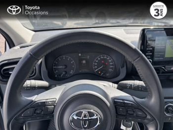 Photo 13 du bon plan TOYOTA Yaris 70 VVT-i Dynamic Business 5p MY22 occasion à 14990 €