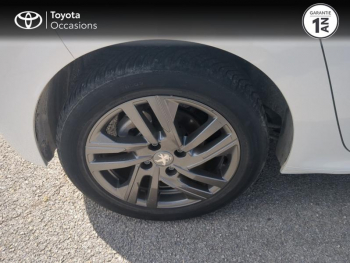 Photo 16 du bon plan PEUGEOT 208 1.2 PureTech 100ch S&S Style occasion à 8990 €