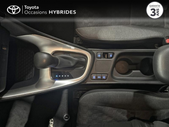 Photo 13 du bon plan TOYOTA Yaris 116h Design 5p Pack Confort occasion à 17990 €