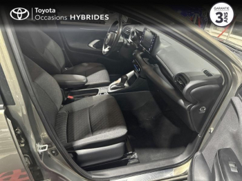 Photo 15 du bon plan TOYOTA Yaris 116h Design 5p Pack Confort occasion à 17990 €