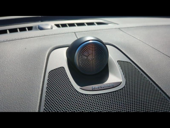 Photo 31 du bon plan VOLVO XC60 T6 Hybride Rechargeable 253 + 145ch Ultra Style Chrome Geartronic 8 AWD occasion à 51900 €