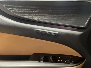 Photo 22 du bon plan LEXUS NX 450h+ Executive 4WD occasion à 40990 €