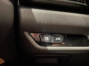 Photo 23 du bon plan LEXUS NX 450h+ Executive 4WD occasion à 40990 €