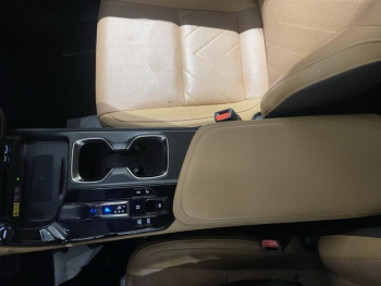 Photo 27 du bon plan LEXUS NX 450h+ Executive 4WD occasion à 40990 €