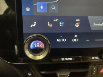 Photo 30 du bon plan LEXUS NX 450h+ Executive 4WD occasion à 40990 €