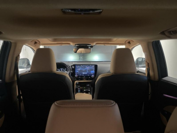 Photo 32 du bon plan LEXUS NX 450h+ Executive 4WD occasion à 40990 €