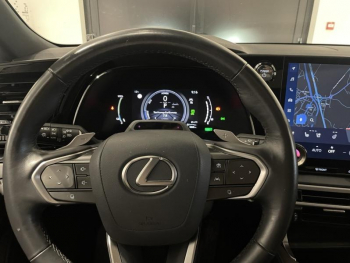Photo 21 du bon plan LEXUS RX 450h+ Luxe 4WD Pack Technologie occasion à 67690 €