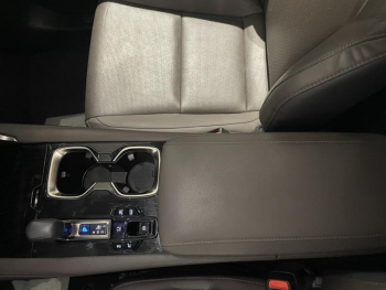 Photo 26 du bon plan LEXUS RX 450h+ Luxe 4WD Pack Technologie occasion à 67690 €
