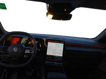 Photo 12 du bon plan RENAULT Espace 1.2 E-Tech full hybrid 200ch Techno 7 places - 24 occasion à 32500 €