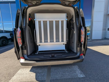Photo 11 du bon plan FORD Tourneo Custom 320 L1H1 2.0 ECOBLUE 170ch TITANIUM 4x4 BVA8 RAMPE TPMR occasion à 61900 €