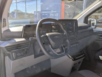 Photo 26 du bon plan FORD Tourneo Custom 320 L1H1 2.0 ECOBLUE 170ch TITANIUM 4x4 BVA8 RAMPE TPMR occasion à 61900 €