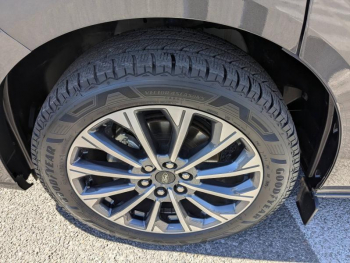 Photo 41 du bon plan FORD Tourneo Custom 320 L1H1 2.0 ECOBLUE 170ch TITANIUM 4x4 BVA8 RAMPE TPMR occasion à 61900 €