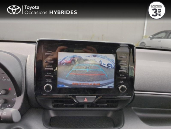 Photo 8 du bon plan TOYOTA Yaris 116h Dynamic Business 5p + Programme Beyond Zero Academy MY22 occasion à 16990 €