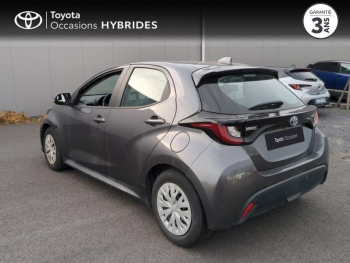 Photo 10 du bon plan TOYOTA Yaris 116h Dynamic Business 5p + Programme Beyond Zero Academy MY22 occasion à 16990 €