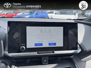 Photo 15 du bon plan TOYOTA C-HR 1.8 Hybride 140ch Design MY25 occasion à 27990 €