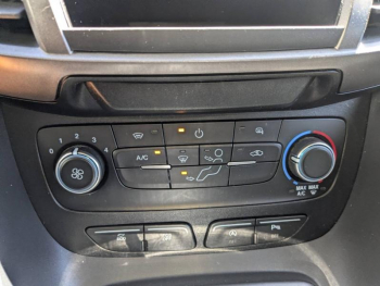 Photo 16 du bon plan FORD Transit Connect VUL L2 1.5 EcoBlue 100ch Trend Business Nav 13325 HT occasion à 15990 €