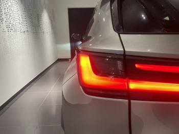 Photo 8 du bon plan LEXUS NX 350h Luxe 2WD occasion à 45990 €