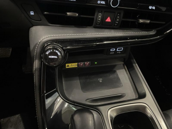 Photo 27 du bon plan LEXUS NX 350h Luxe 2WD occasion à 45990 €