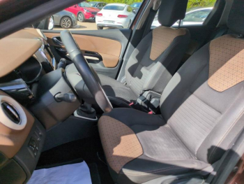 Photo 21 du bon plan RENAULT Clio Estate 1.5 dCi 90ch Business Eco² 90g occasion à 7990 €