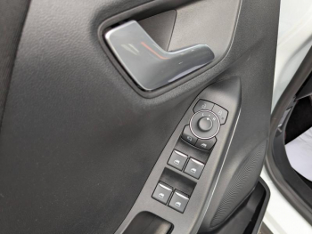 Photo 10 du bon plan FORD Puma 1.0 EcoBoost 125ch S&S mHEV ST-Line Powershift occasion à 21700 €