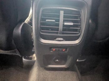 Photo 12 du bon plan FORD Kuga 2.5 Duratec 190ch FHEV E85 Vignale BVA occasion à 28190 €