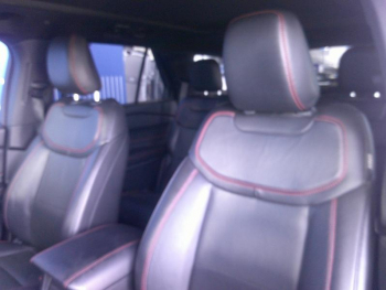Photo 26 du bon plan FORD Explorer 3.0 EcoBoost 457ch Parallel PHEV ST-Line i-AWD BVA10 25cv occasion à 53900 €
