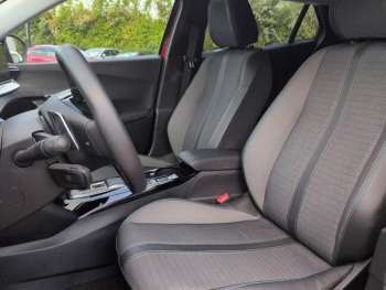 Photo 14 du bon plan PEUGEOT 2008 1.2 PureTech 130ch S&S Allure Pack EAT8 occasion à 15900 €