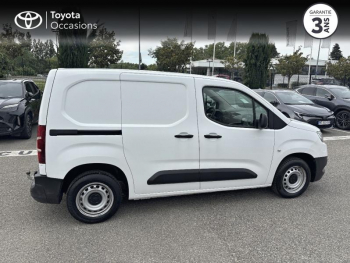 Photo 17 du bon plan TOYOTA PROACE CITY Medium 100 D-4D Dynamic RC23 occasion à 12490 €