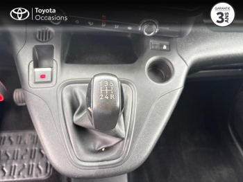 Photo 24 du bon plan TOYOTA PROACE CITY Medium 100 D-4D Dynamic RC23 occasion à 12490 €