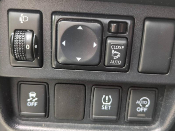 Photo 23 du bon plan NISSAN Juke 1.2 DIG-T 115ch Dark Sound occasion à 11990 €