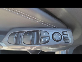 Photo 17 du bon plan NISSAN Juke 1.6 Hybrid 143ch Tekna 2023.5 occasion à 21890 €