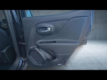 Photo 13 du bon plan JEEP Renegade 1.6 MultiJet 120ch Brooklyn Edition MY20 occasion à 17890 €