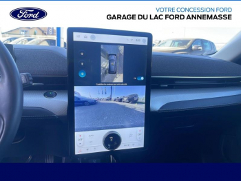 Photo 23 du bon plan FORD Mustang Mach-E 269ch Standard Range 76kWh 7cv occasion à 30790 €