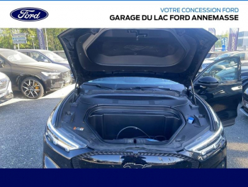 Photo 25 du bon plan FORD Mustang Mach-E 269ch Standard Range 76kWh 7cv occasion à 30790 €