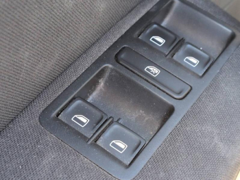 Photo 20 du bon plan VOLKSWAGEN Polo 1.4 TDI 90ch BlueMotion Technology Allstar 5p occasion à 9990 €