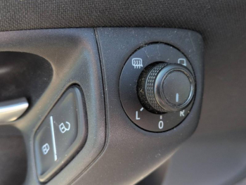 Photo 21 du bon plan VOLKSWAGEN Polo 1.4 TDI 90ch BlueMotion Technology Allstar 5p occasion à 9990 €