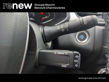 Photo 26 du bon plan RENAULT Captur 1.6 E-Tech hybride 145ch Business -21 occasion à 18498 €