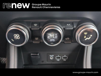 Photo 33 du bon plan RENAULT Captur 1.6 E-Tech hybride 145ch Business -21 occasion à 18498 €
