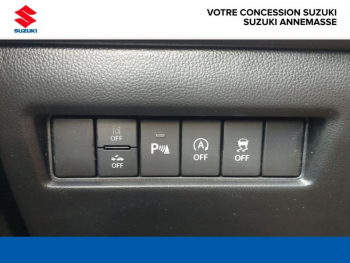 Photo 14 du bon plan SUZUKI Swift 1.2 Dualjet Hybrid 83ch Pack AllGrip occasion à 16490 €