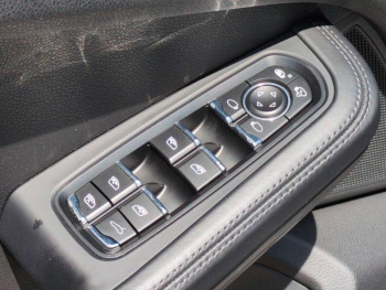 Photo 23 du bon plan PORSCHE Macan 3.0 V6 258ch S Diesel PDK occasion à 34900 €