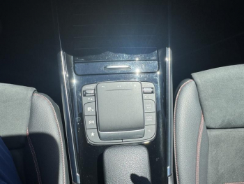 Photo 25 du bon plan MERCEDES-BENZ Classe GLA 200 d 150ch AMG Line 8G-DCT occasion à 32990 €