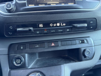 Photo 14 du bon plan OPEL Vivaro Fg VUL L2 Augmenté 2.0 D 180ch Pack Business BVA8 occasion à 21590 €