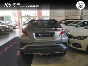 Photo 2 du bon plan TOYOTA C-HR 122h Design 2WD E-CVT RC18 occasion à 18990 €