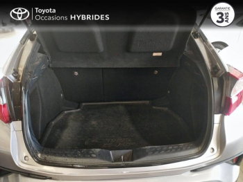 Photo 9 du bon plan TOYOTA C-HR 122h Design 2WD E-CVT RC18 occasion à 18990 €