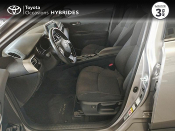 Photo 16 du bon plan TOYOTA C-HR 122h Design 2WD E-CVT RC18 occasion à 18990 €