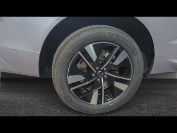 Photo 13 du bon plan VOLVO XC60 T6 Hybride Rechargeable 253 + 145ch Plus Style Dark Geartronic 8 AWD occasion à 66900 €